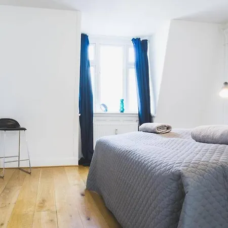 Apartment Stunning Flat With Private Rooftop In